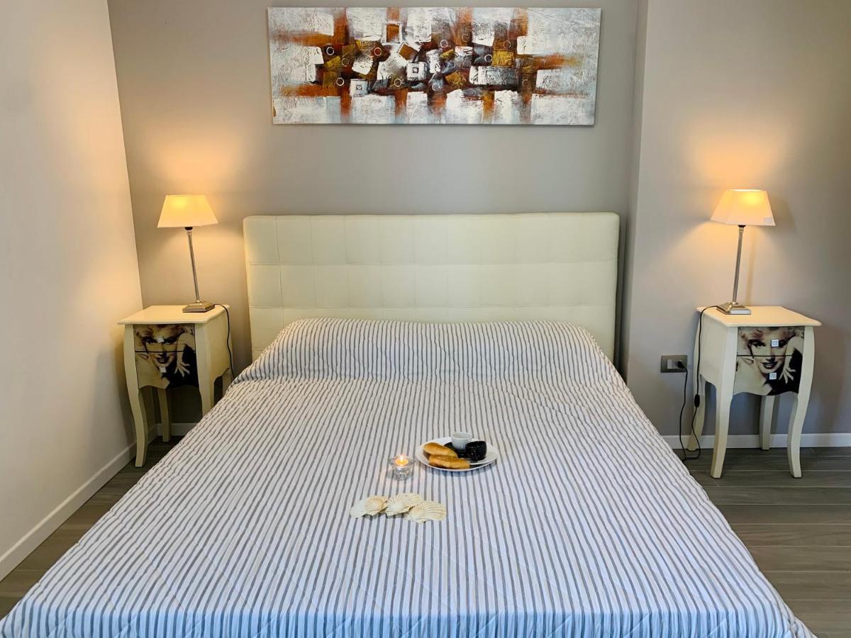 Marilyn Arpa Apartment Sirmione Buitenkant foto