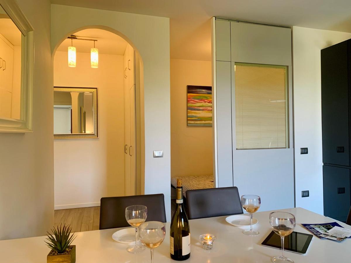 Marilyn Arpa Apartment Sirmione Buitenkant foto