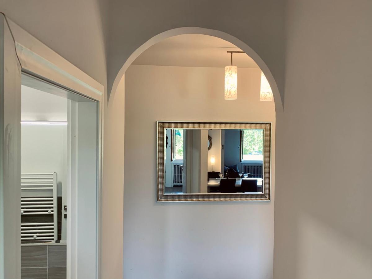 Marilyn Arpa Apartment Sirmione Buitenkant foto